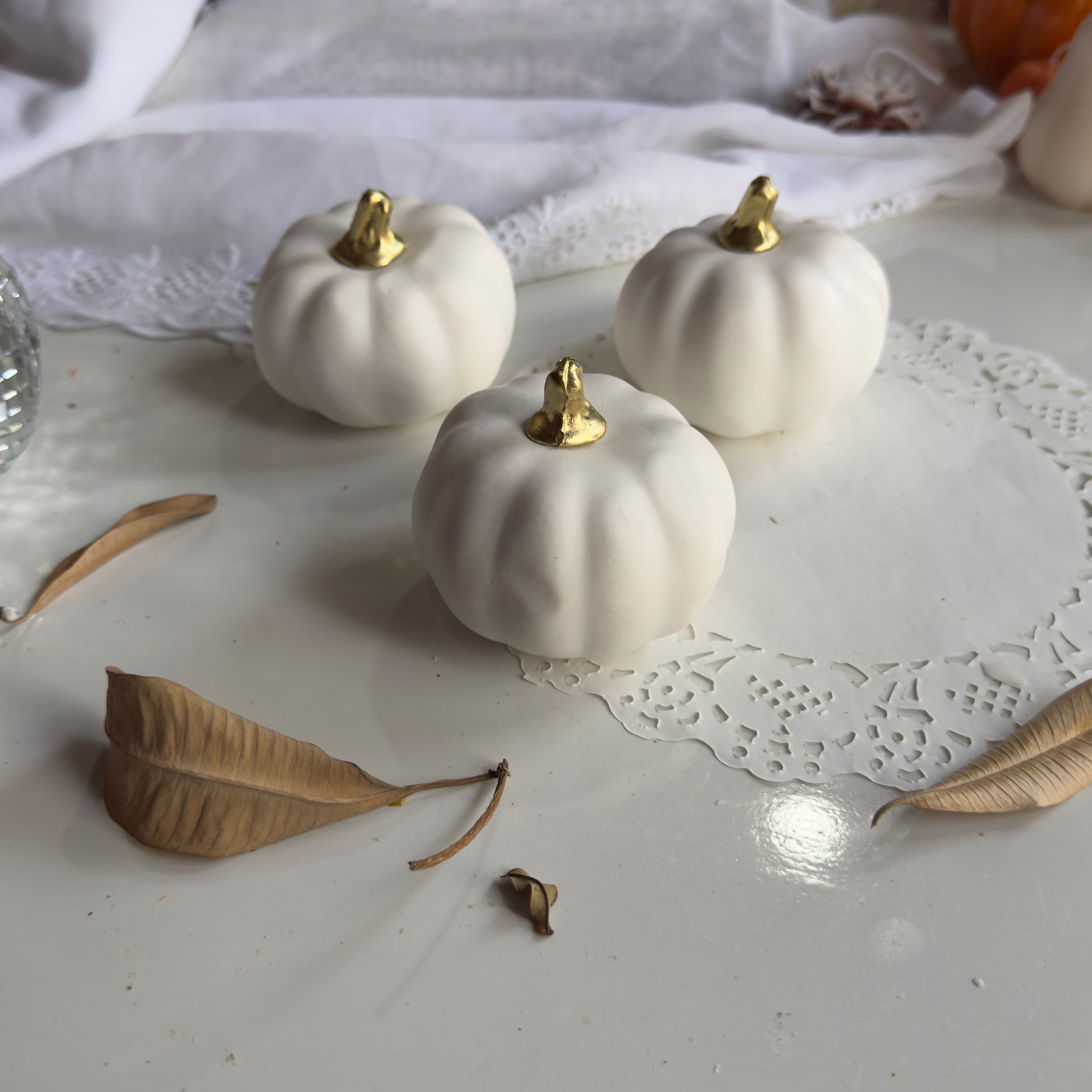 Decore Pumpkins White